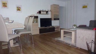 Wohnzimmer - Ferienwohnung Bradatsch Catterfeld