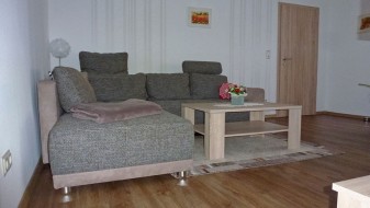 Wohnzimmer - Ferienwohnung Bradatsch Catterfeld